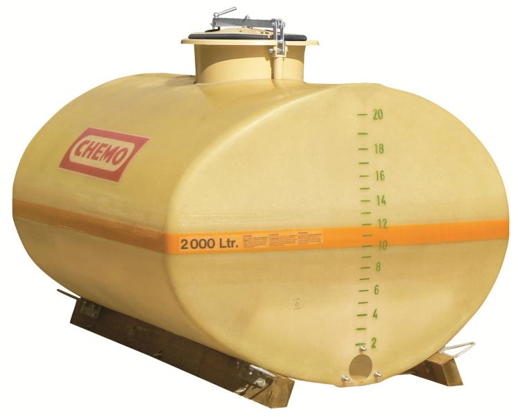 Cuve à eau polyester Cemo ovale 10 000 L avec cloison anti-vagues