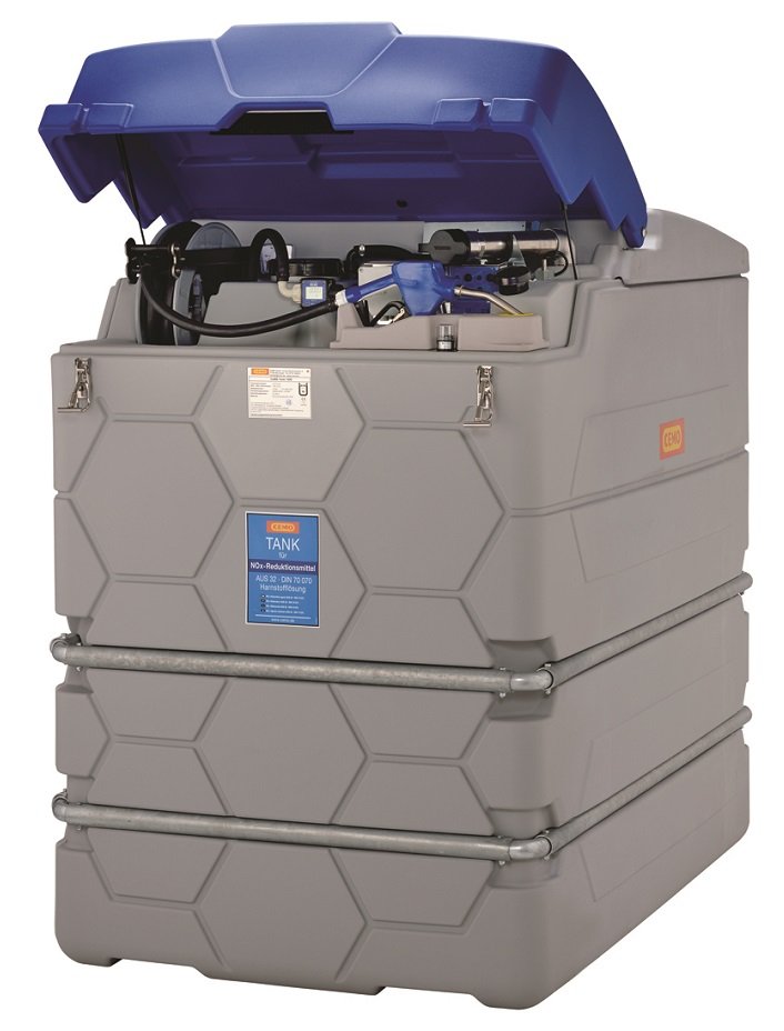 Cuve adblue 2500L avec pompe, capot, enrouleur et chauffage